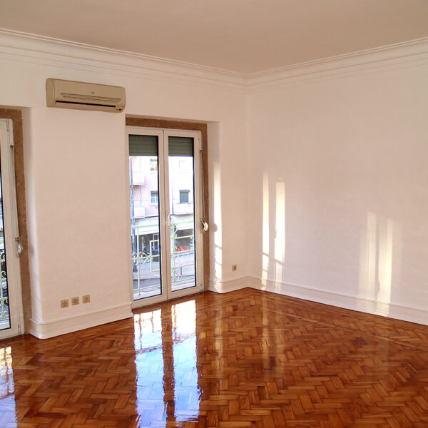 Reabilitação de Apartamento na Av. de Roma, 22